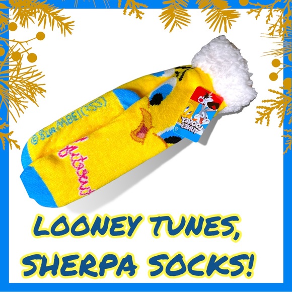 🆕 Looney Tunes Tweety Bird Sherpa Socks Limited Edition - Picture 6 of 16